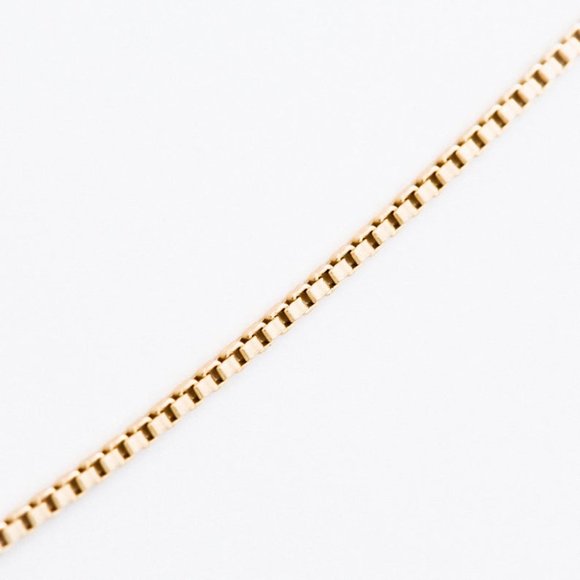 Gold Filled Baby Box Chain - Picture 3 of 4